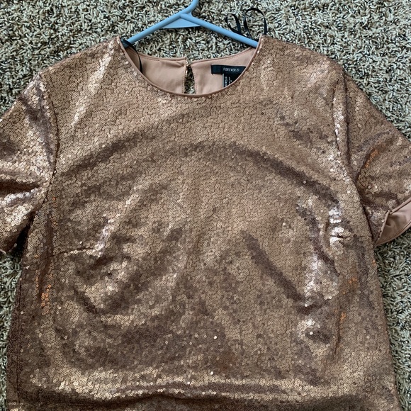 Gold Sequences Crop Top - Picture 4 of 4